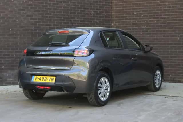 Peugeot 208 (2022) thumbnail 3