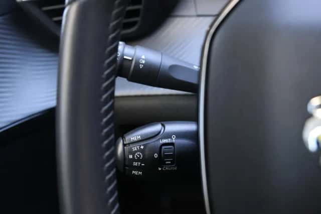 Peugeot 208 (2022) thumbnail 26