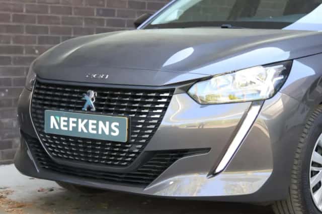 Peugeot 208 (2022) thumbnail 6