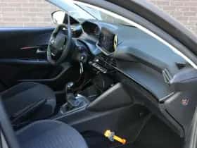 Peugeot 208 (2022) thumbnail 10