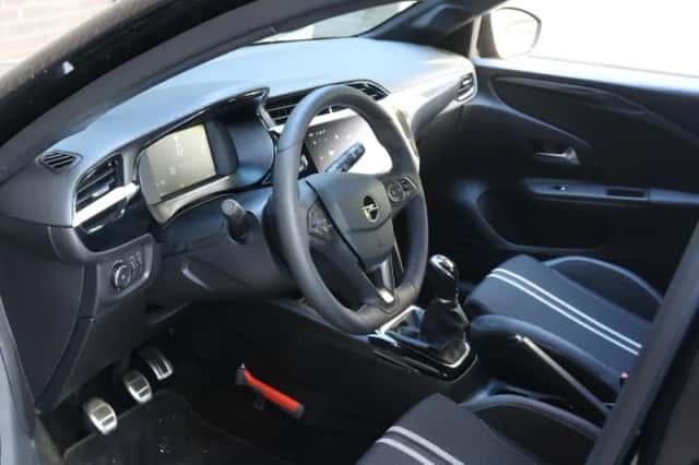 Opel Corsa (2024) thumbnail 11