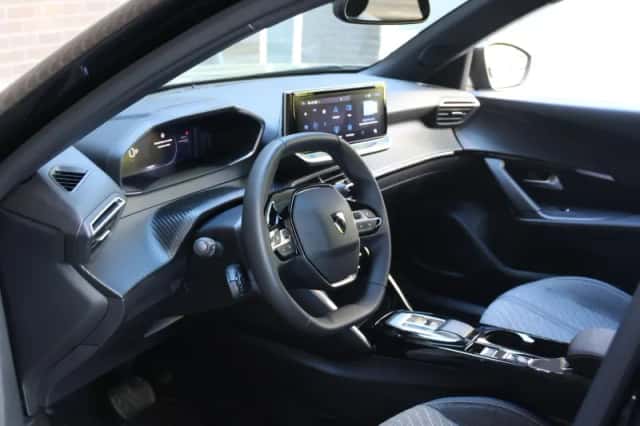 Peugeot e-2008 (2025) thumbnail 12