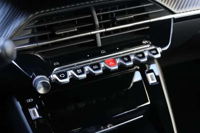 Peugeot e-2008 (2025) thumbnail 35