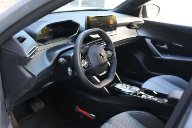 Peugeot e-2008 (2025) thumbnail 13