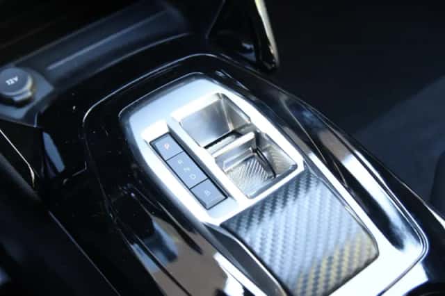 Peugeot e-2008 (2025) thumbnail 34