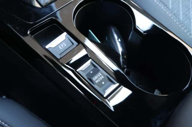 Peugeot e-2008 (2025) thumbnail 35