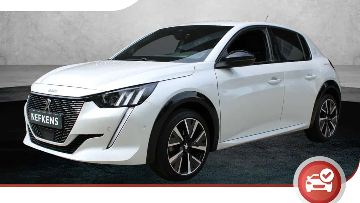 Peugeot 208 (2022) — foto 1