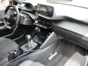 Peugeot 208 (2022) thumbnail 10