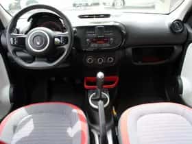 Renault Twingo (2017) thumbnail 17