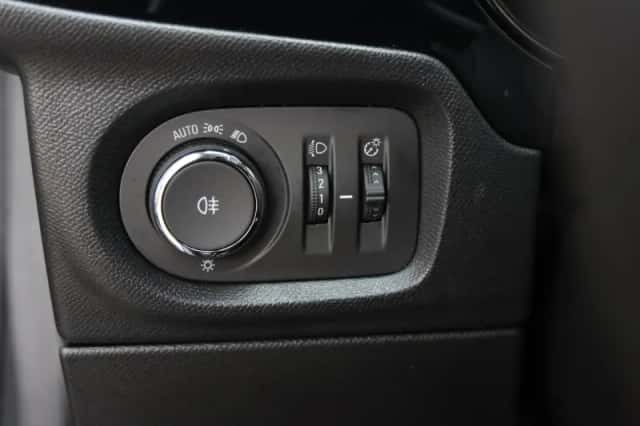 Opel Corsa (2024) thumbnail 25
