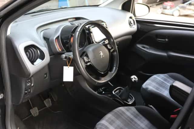 Peugeot 108 (2019) thumbnail 11