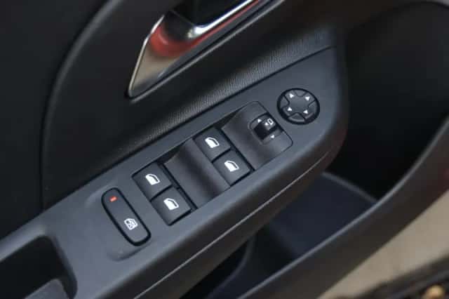 Opel Corsa (2021) thumbnail 22