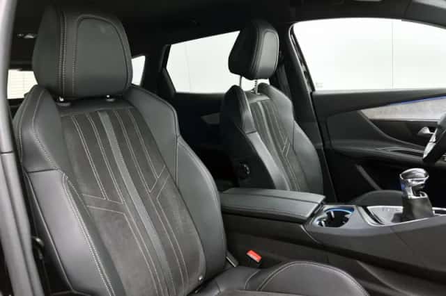 Peugeot 3008 (2021) thumbnail 24