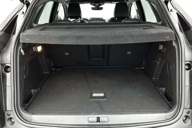 Peugeot 3008 (2021) thumbnail 26