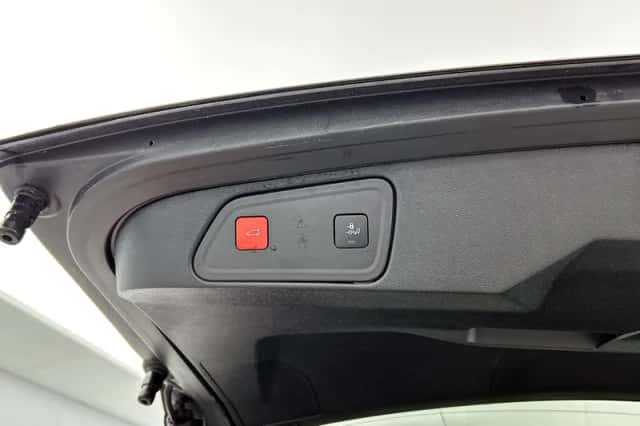 Peugeot 3008 (2021) thumbnail 27