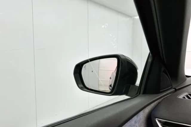 Peugeot 3008 (2021) thumbnail 28