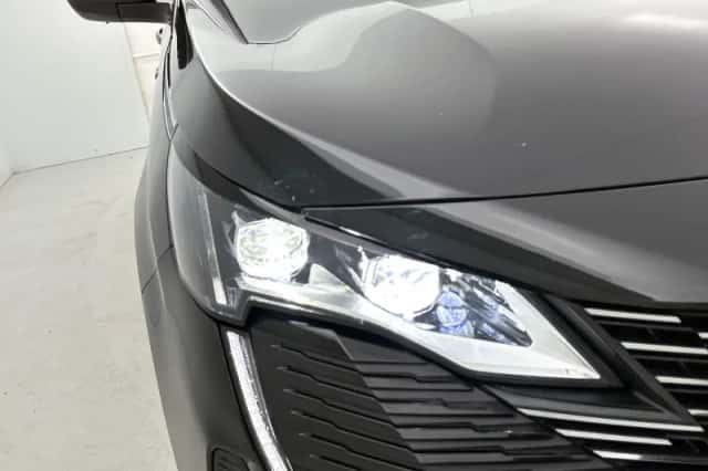 Peugeot 3008 (2021) thumbnail 30