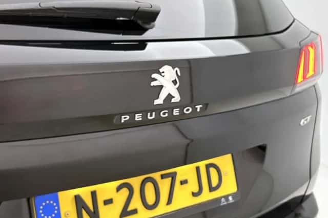 Peugeot 3008 (2021) thumbnail 31