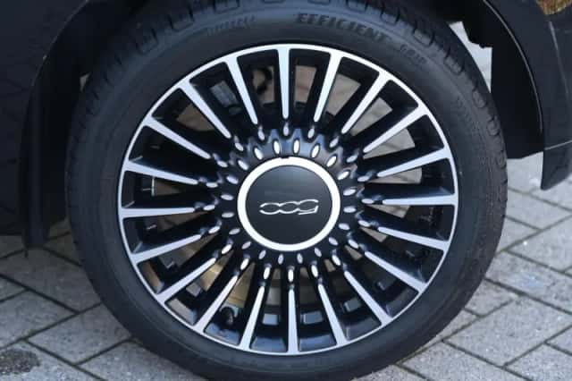 Fiat 500 (2021) thumbnail 20