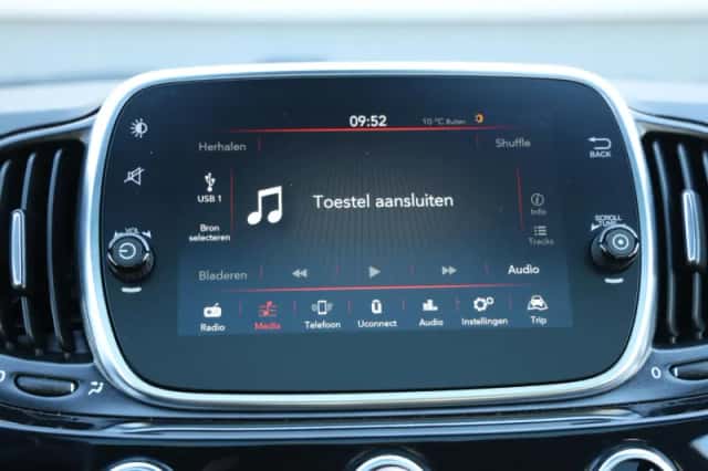 Fiat 500 (2021) thumbnail 30