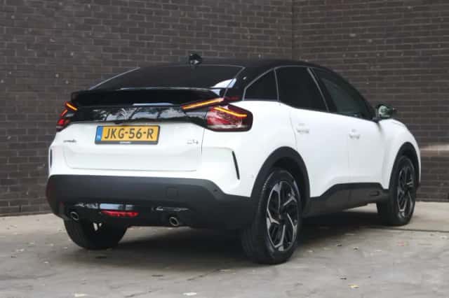 Citroën C4 (2023) thumbnail 3