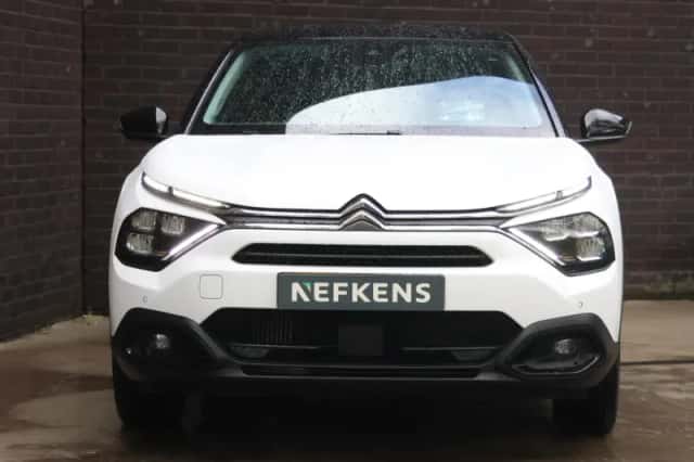 Citroën C4 (2023) thumbnail 3