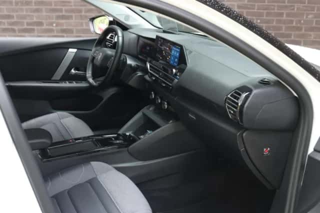 Citroën C4 (2023) thumbnail 5