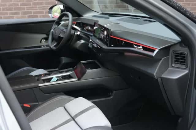 Opel Grandland (2025) thumbnail 5
