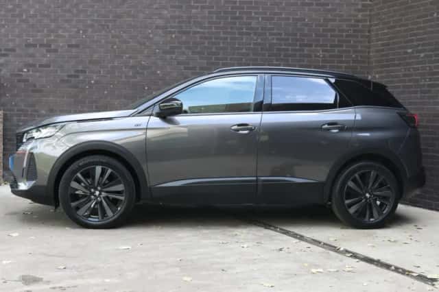 Peugeot 3008 (2024) thumbnail 2