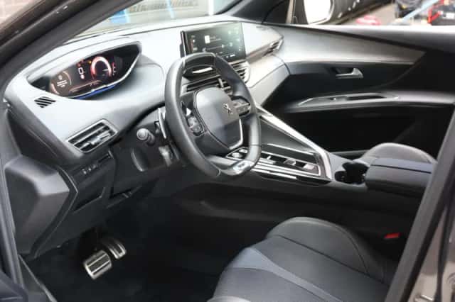 Peugeot 3008 (2024) thumbnail 11