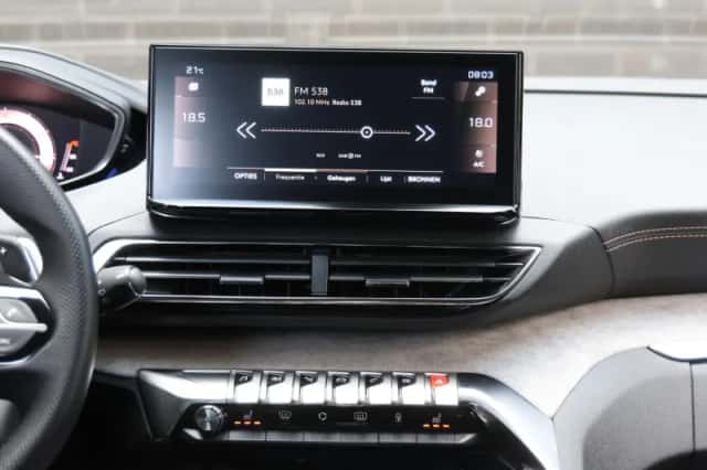 Peugeot 3008 (2024) thumbnail 14