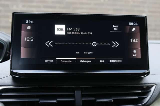 Peugeot 3008 (2024) thumbnail 31