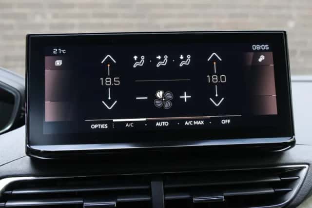 Peugeot 3008 (2024) thumbnail 32