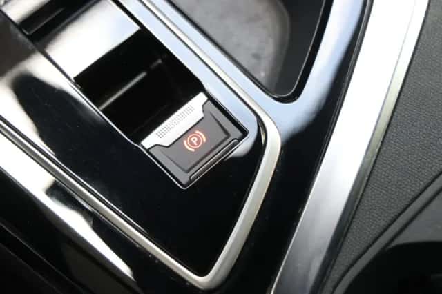 Peugeot 3008 (2024) thumbnail 41