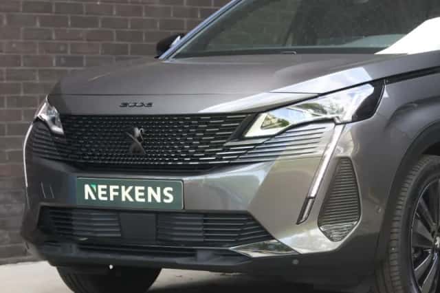 Peugeot 3008 (2024) thumbnail 6