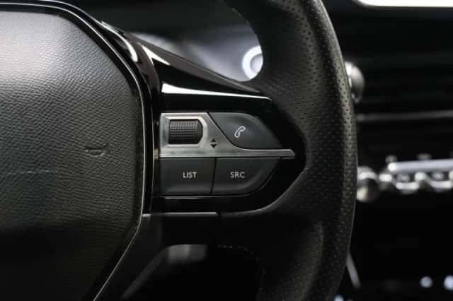 Peugeot e-208 (2022) thumbnail 27