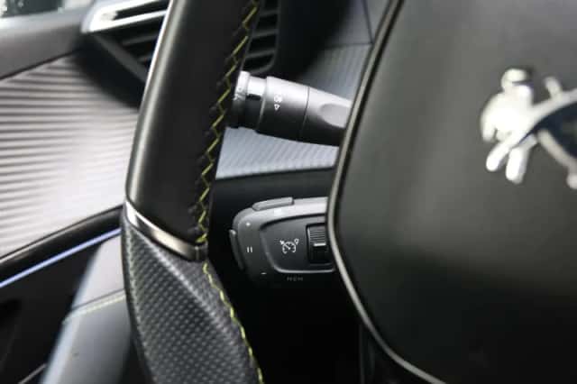 Peugeot e-208 (2022) thumbnail 29