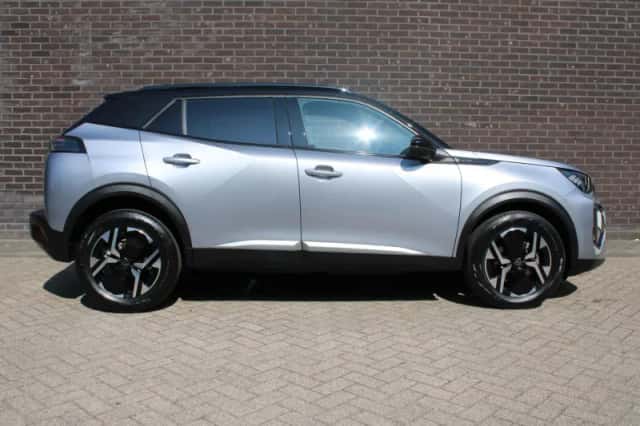 Peugeot 2008 (2025) thumbnail 5