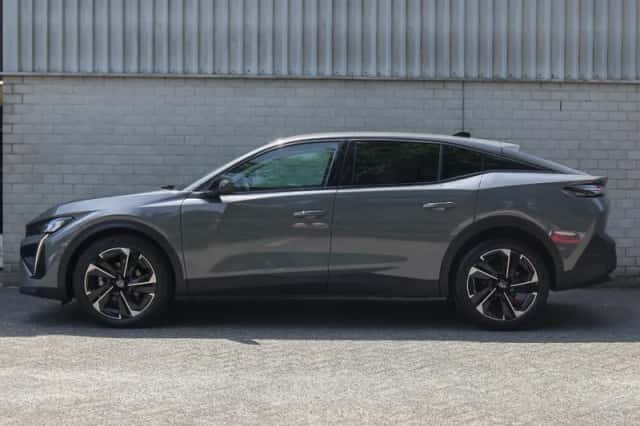 Peugeot 408 (2025) thumbnail 2