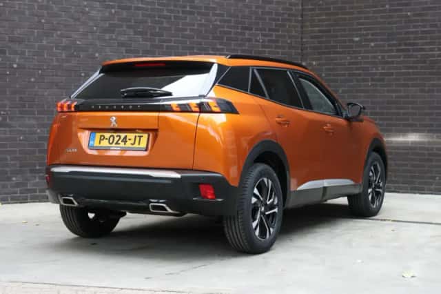 Peugeot 2008 (2022) thumbnail 3