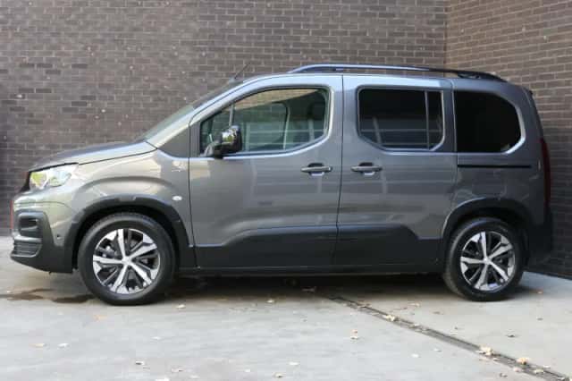 Peugeot E-Rifter (2022) thumbnail 2