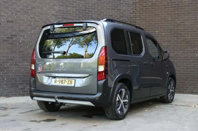 Peugeot E-Rifter (2022) thumbnail 3