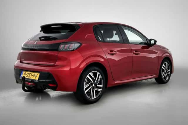 Peugeot 208 (2022) thumbnail 5