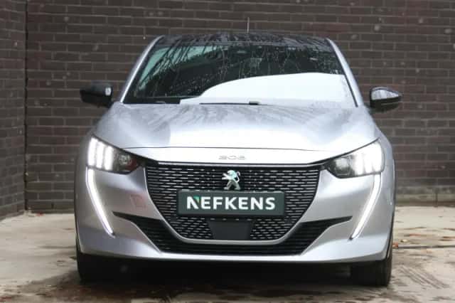 Peugeot e-208 (2021) thumbnail 5