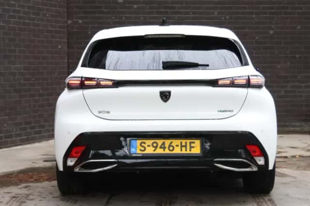 Peugeot 308 (2022) thumbnail 6