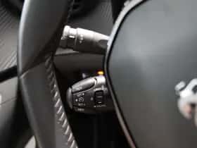 Peugeot e-2008 (2022) thumbnail 15