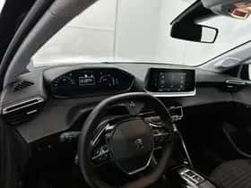 Peugeot e-208 (2023) thumbnail 10