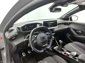 Peugeot 208 (2024) thumbnail 5