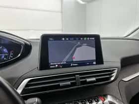 Peugeot 5008 (2020) thumbnail 16