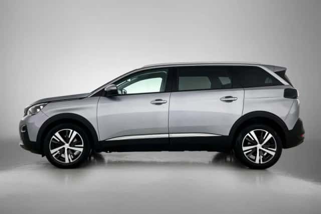 Peugeot 5008 (2020) thumbnail 5